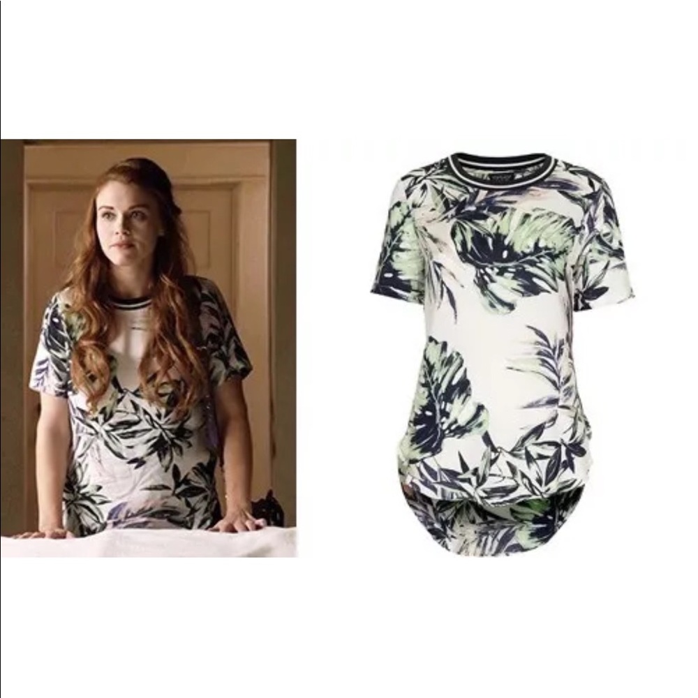 ⭐️SOLD on eBay⭐️Lydia Martin Topshop LeafPrint Tee